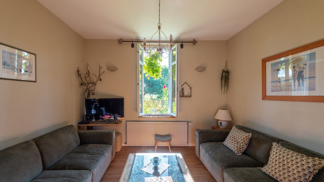 Photo of Livingroom in Saint-Quentin-Lamotte-Croix-au-Bailly