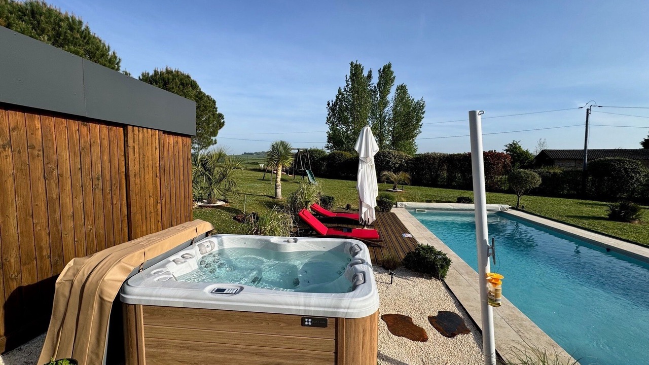Photo of Outdoor in Tourtres