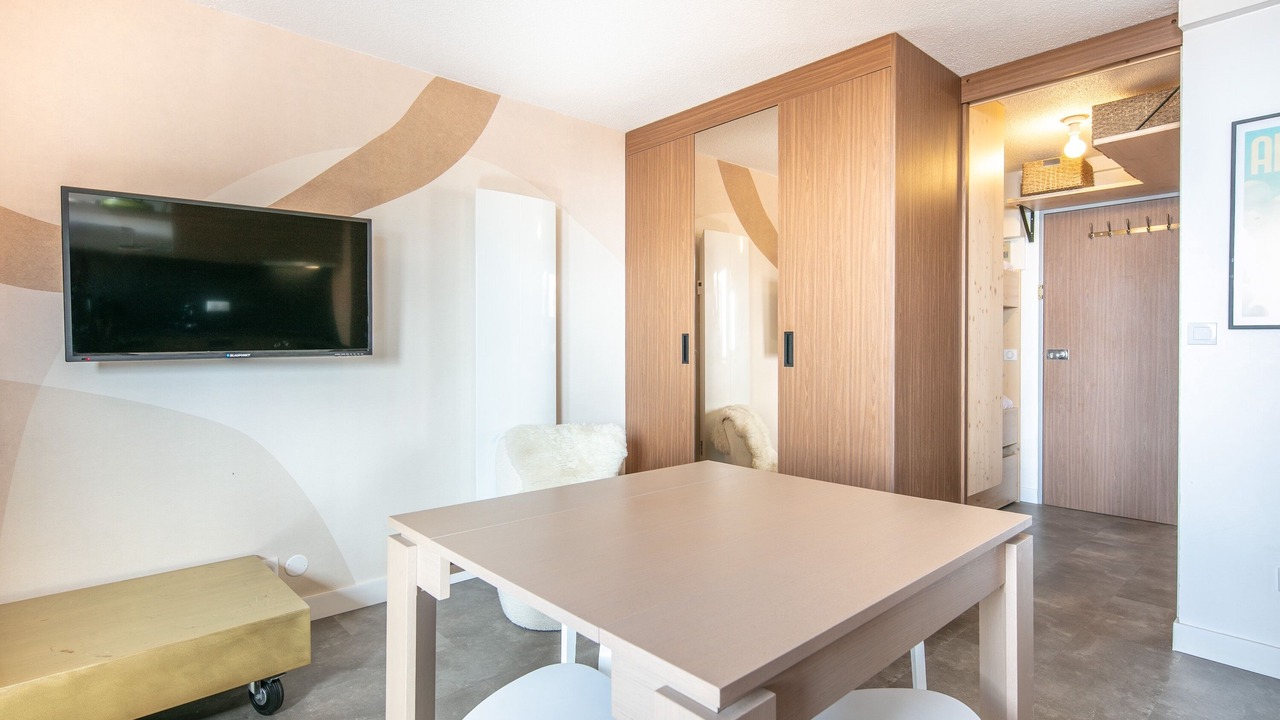 Photo of Others in Eclose-Est