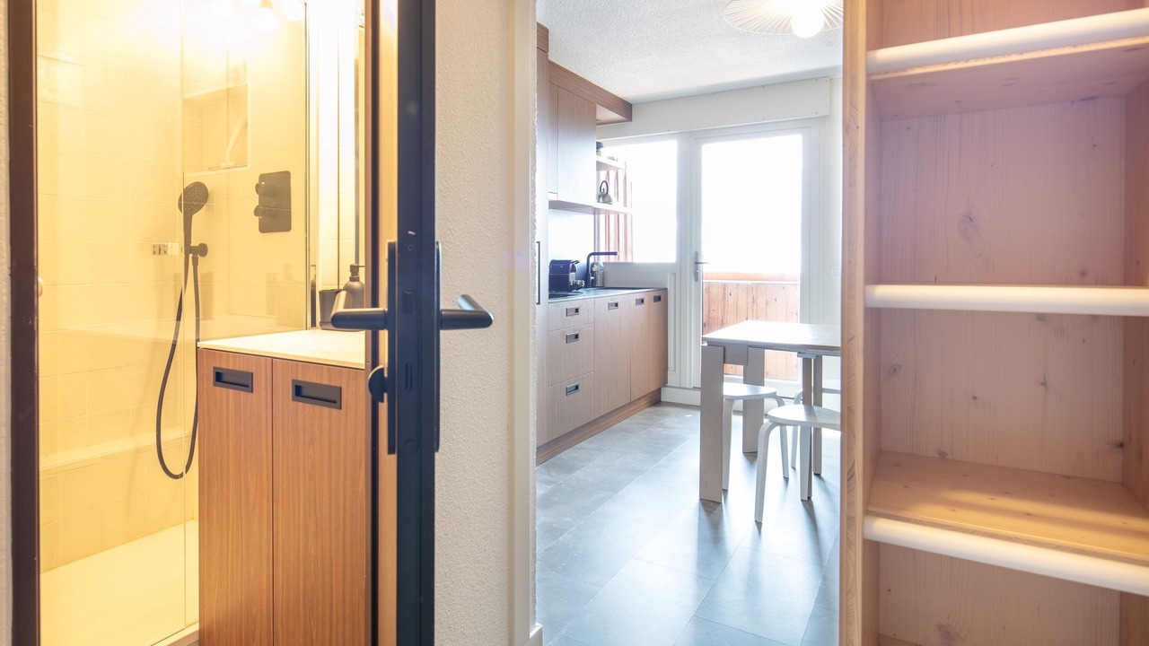 Photo of Bathroom in Eclose-Est