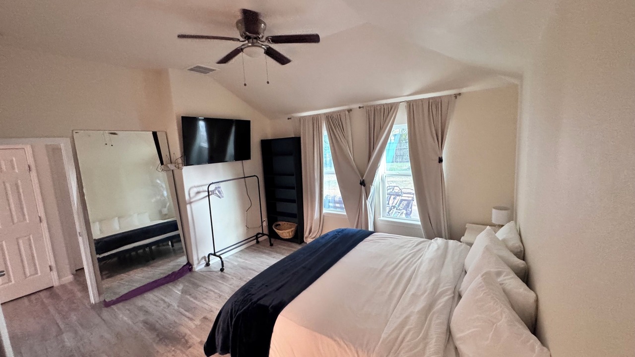 Photo of Bedroom in La Marque