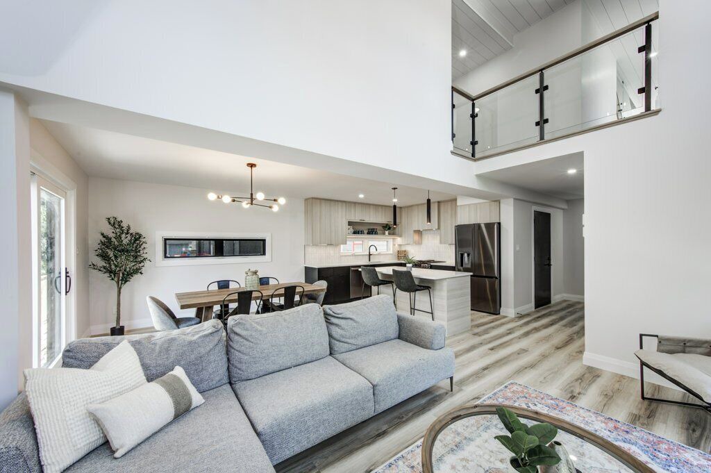 Photo of Livingroom in Grand Bend