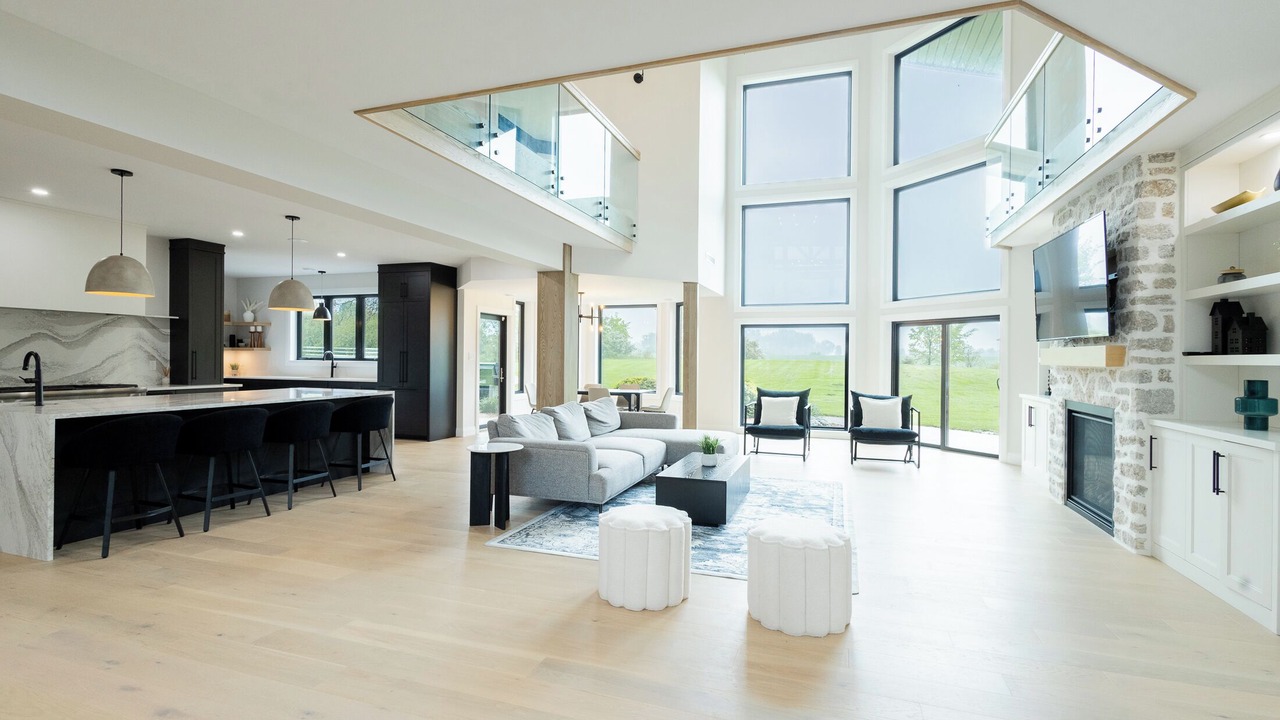 Photo of Livingroom in Huron East