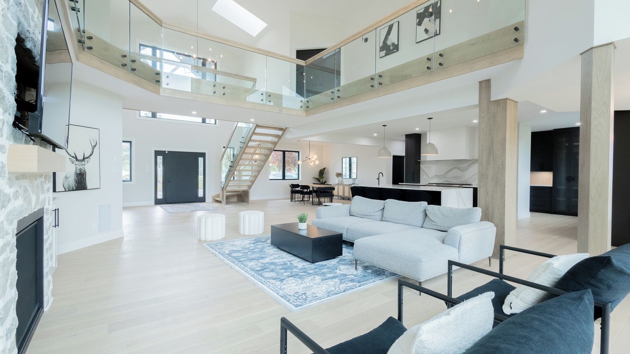 Photo of Livingroom in Huron East