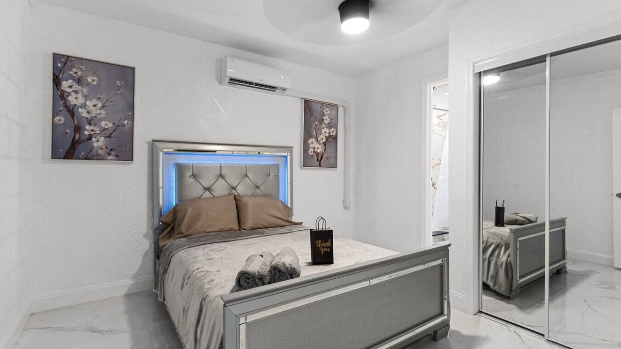 Photo of Bedroom in Bay Crest Park