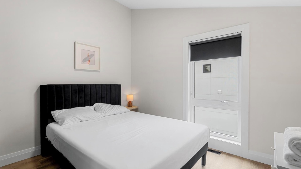 Photo of Bedroom in Grand Bend