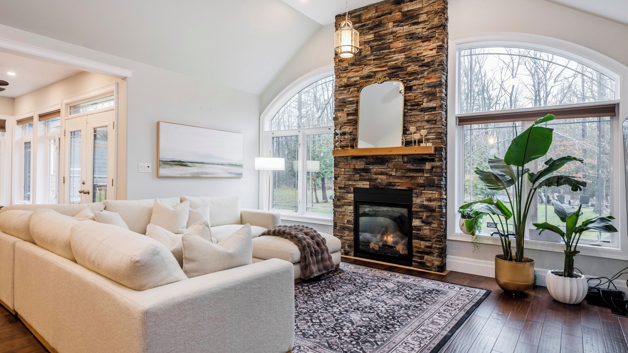 Photo of Livingroom in Innisfil