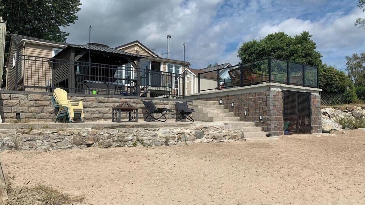 Photo of Patio Balcony in Selkirk
