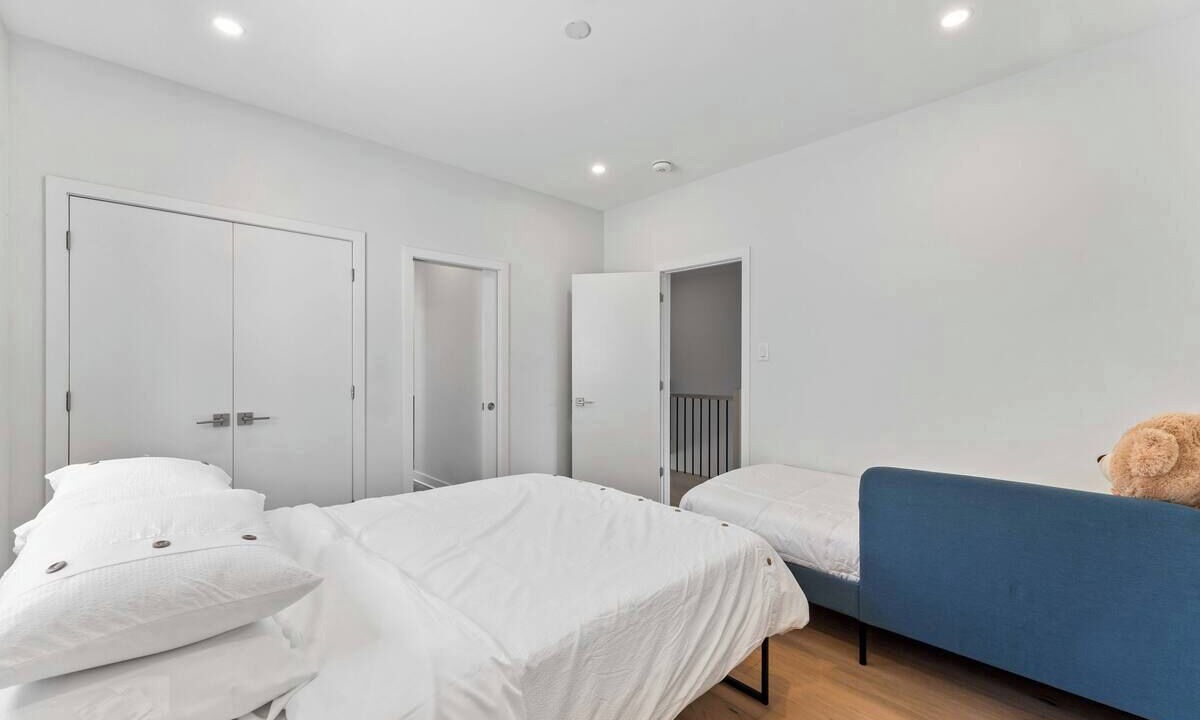 Photo of Bedroom in Ottawa Division