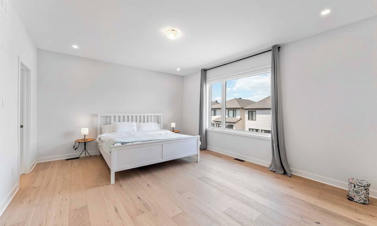 Photo of Bedroom in Ottawa Division