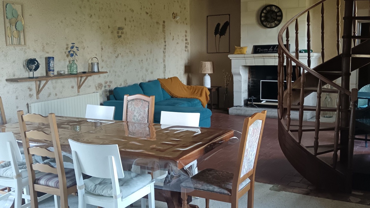 Photo of Others in Lhomme