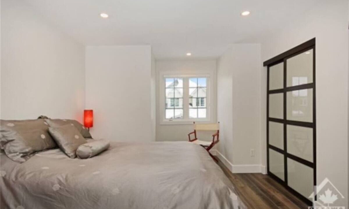 Photo of Bedroom in Elmvale - Eastway - Riverview - Riverview Park West