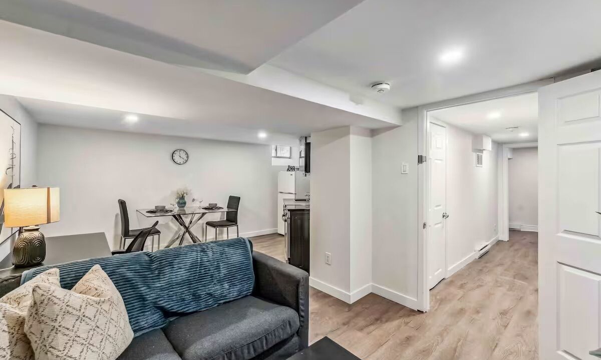 Photo of Livingroom in Golden Triangle