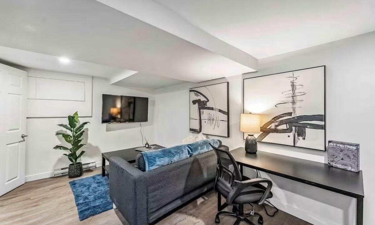 Photo of Livingroom in Golden Triangle
