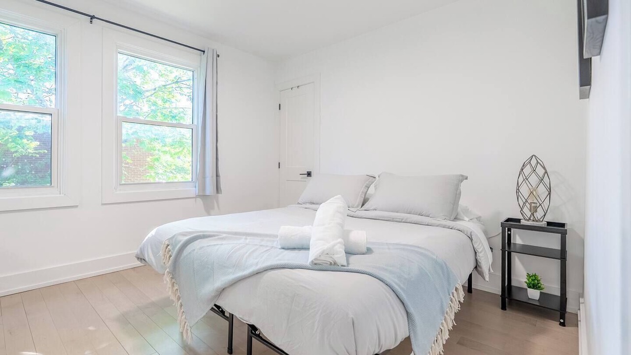 Photo of Bedroom in Ottawa Division