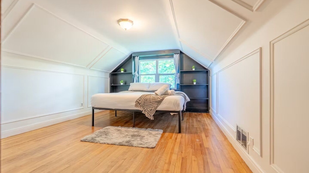Photo of Bedroom in Ottawa Division