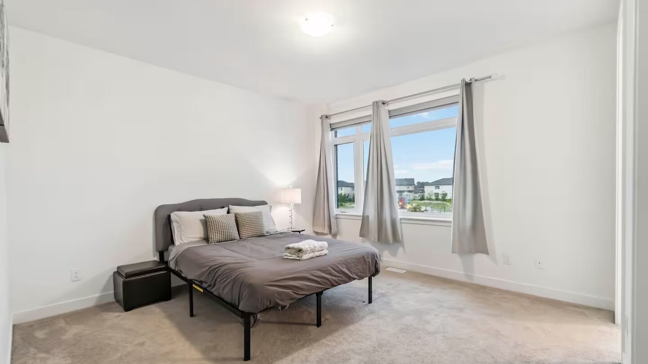 Photo of Bedroom in Ottawa Division