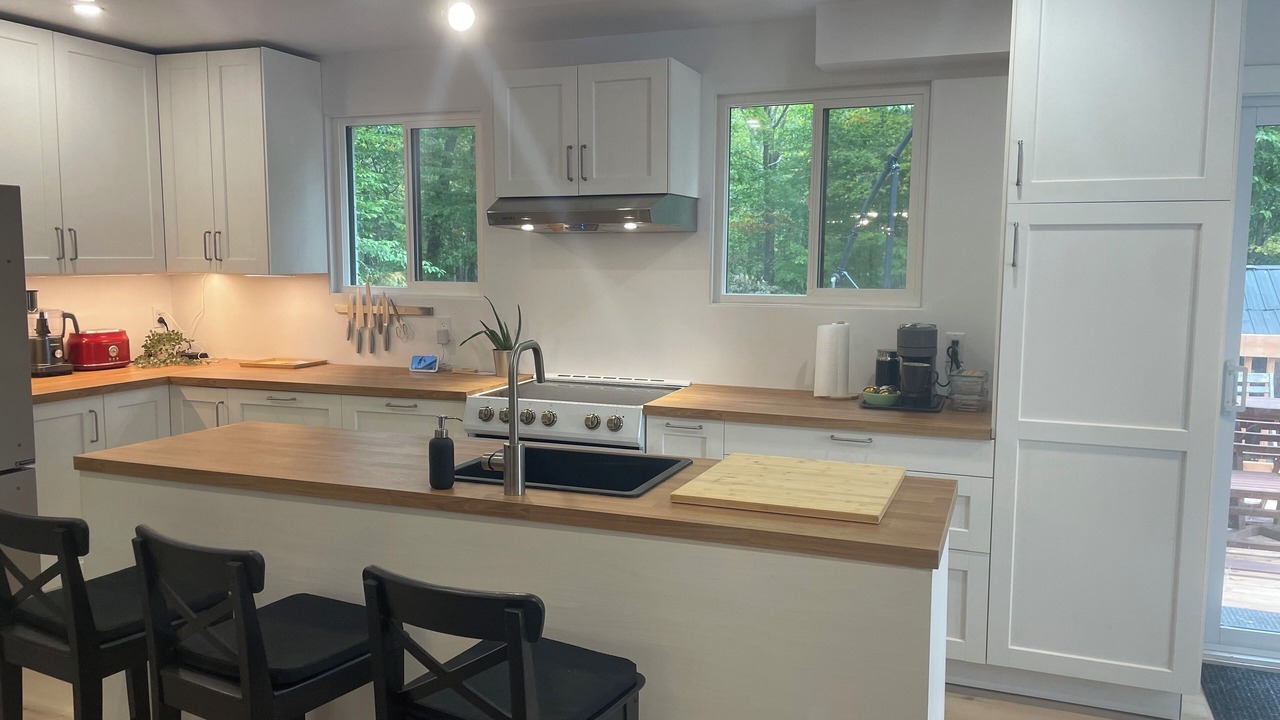 Photo of Kitchen in Saint-Pierre-de-l'lle-d'Orleans