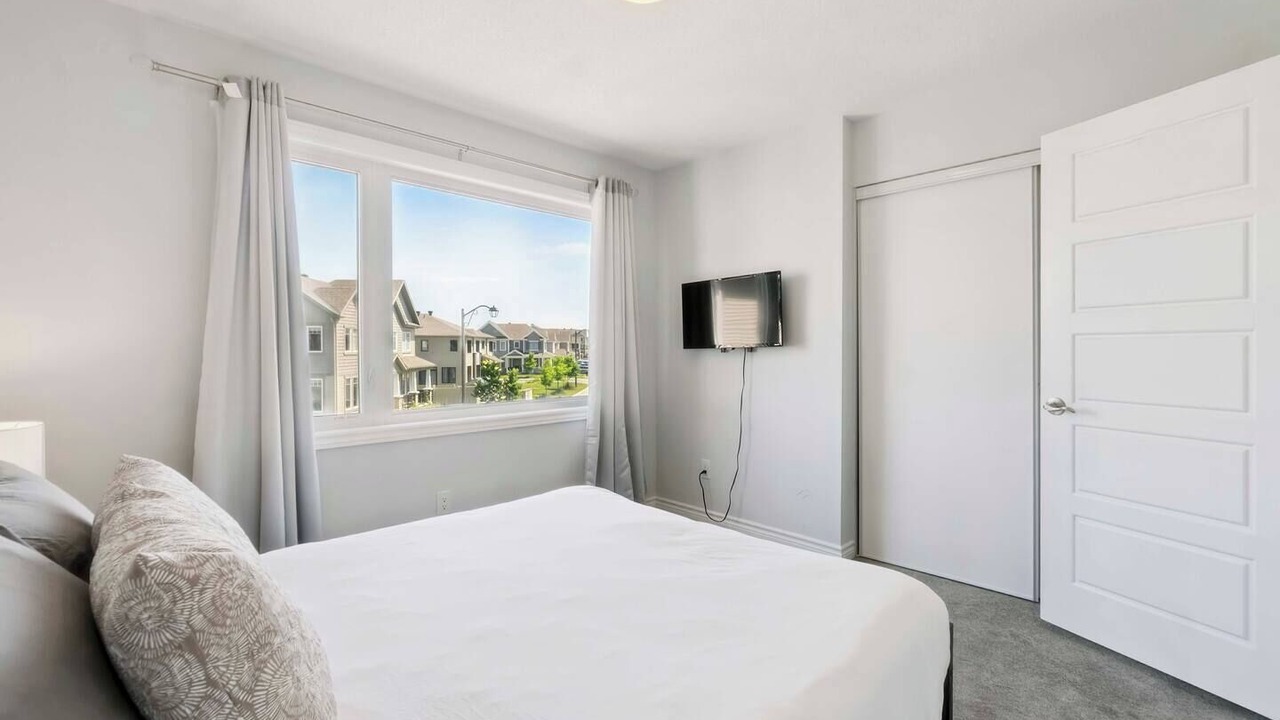 Photo of Bedroom in Ottawa Division