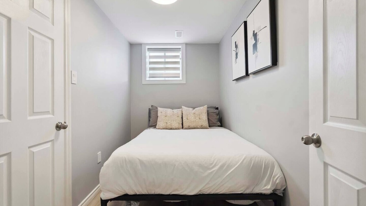 Photo of Bedroom in Ottawa Division
