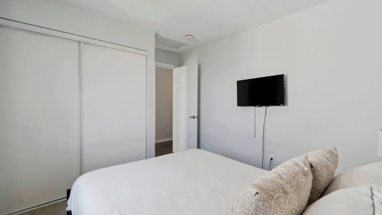 Photo of Bedroom in Ottawa Division