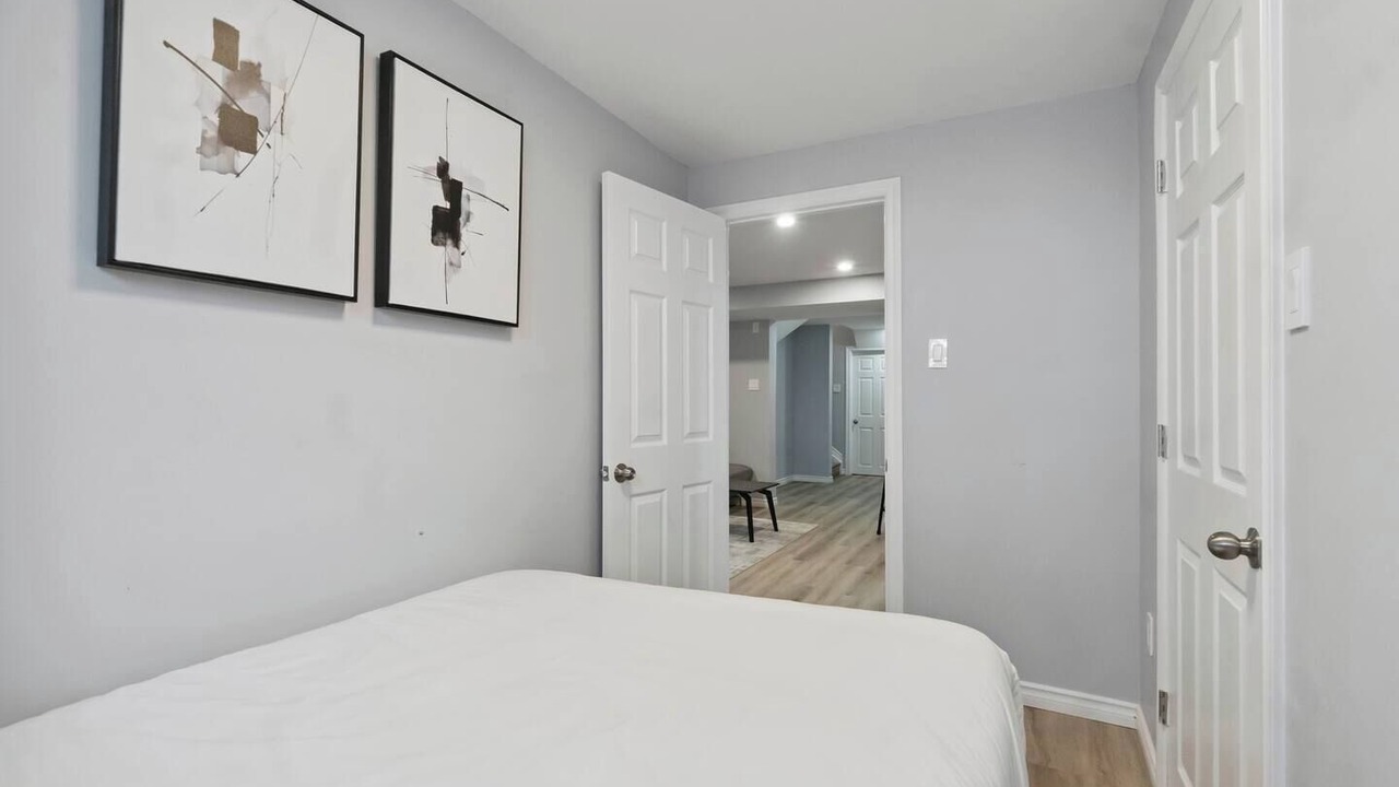Photo of Bedroom in Ottawa Division