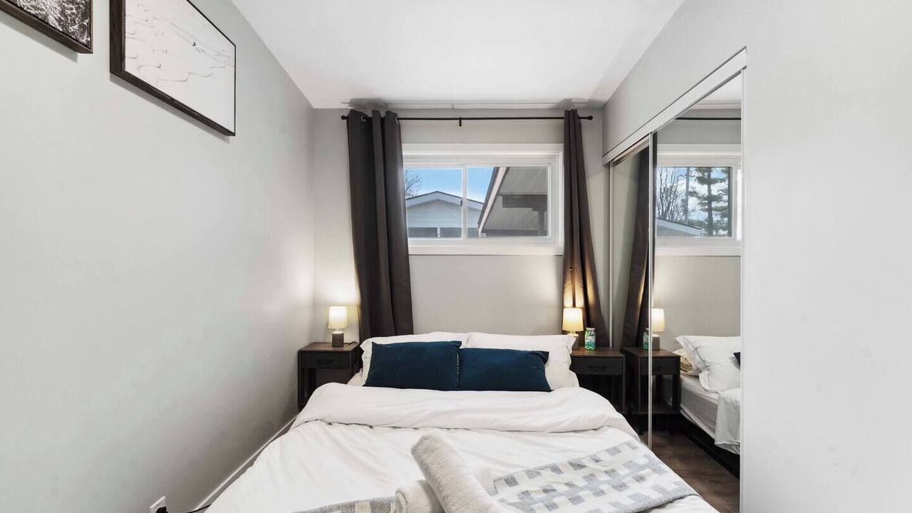 Photo of Bedroom in Ottawa Division