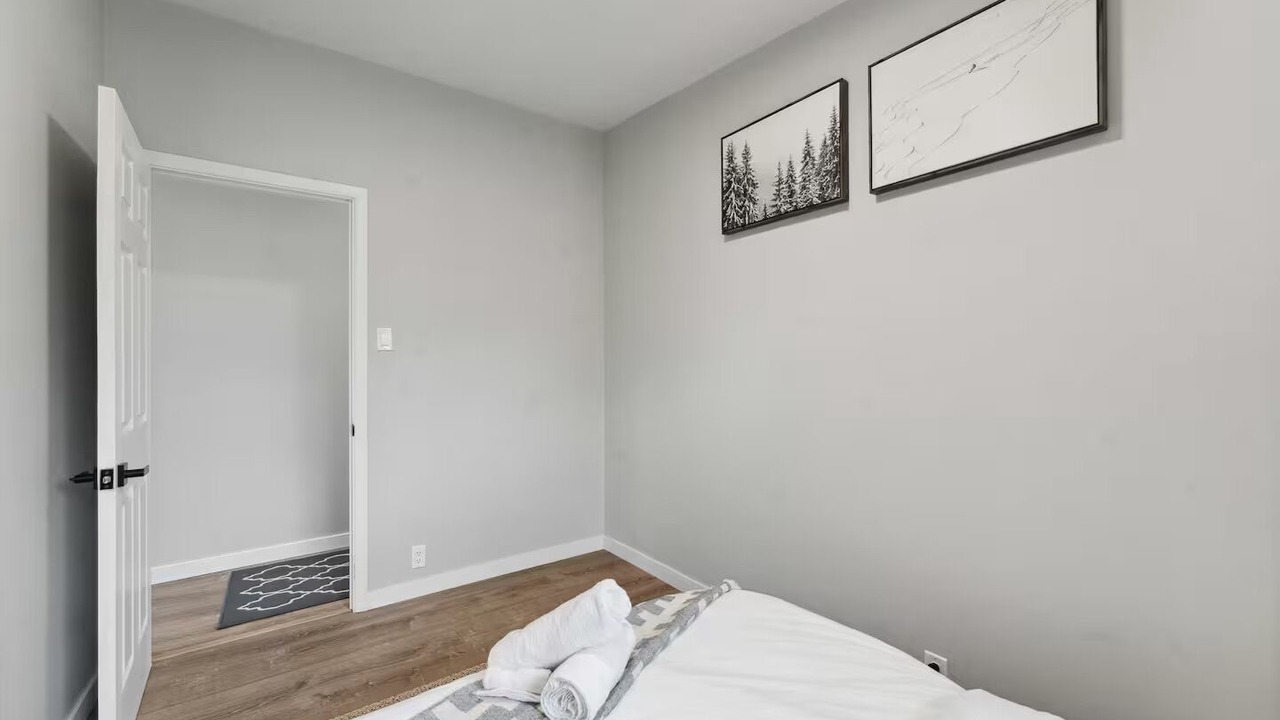 Photo of Bedroom in Ottawa Division