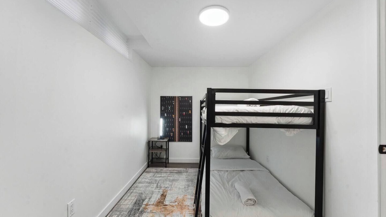 Photo of Bedroom in Ottawa Division