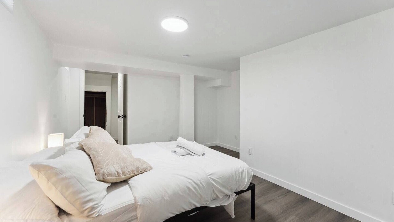 Photo of Bedroom in Ottawa Division