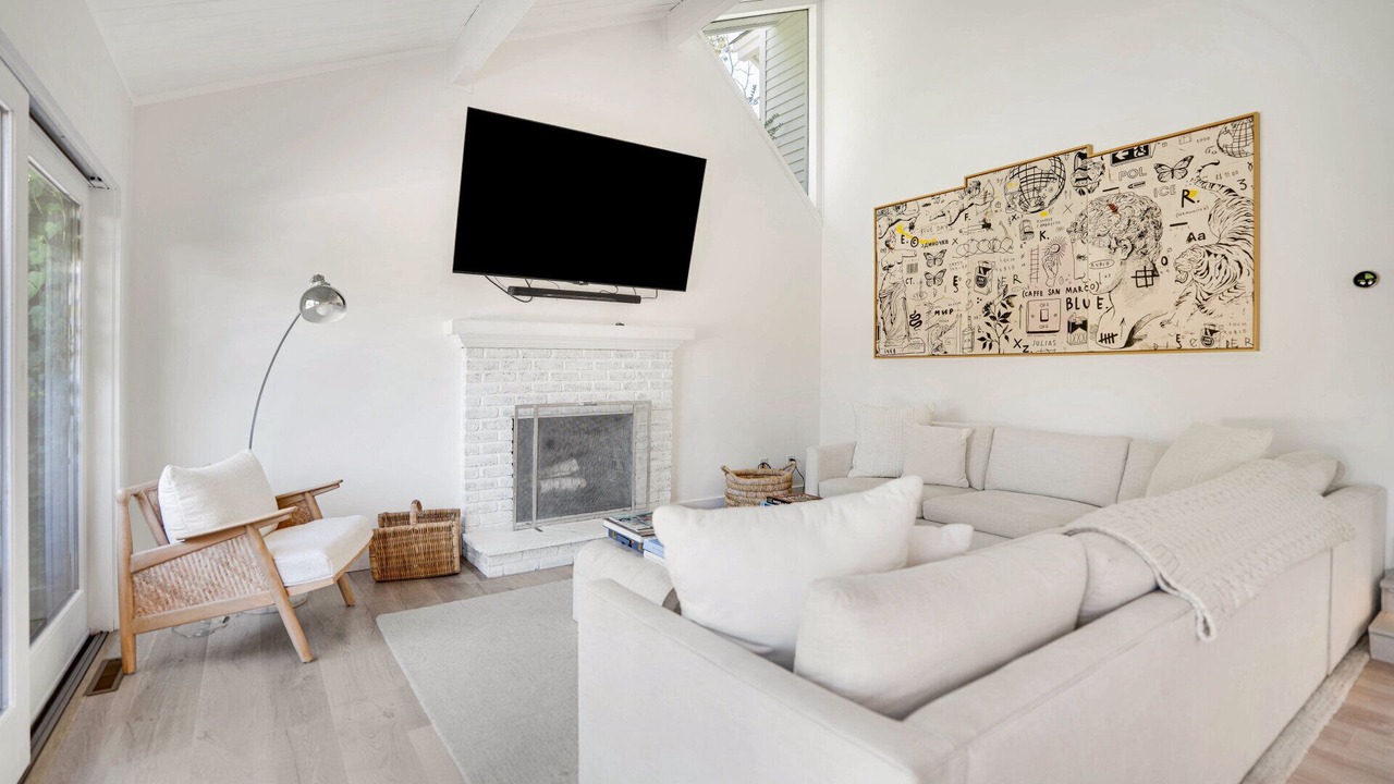 Photo of Livingroom in Shinnecock Hills