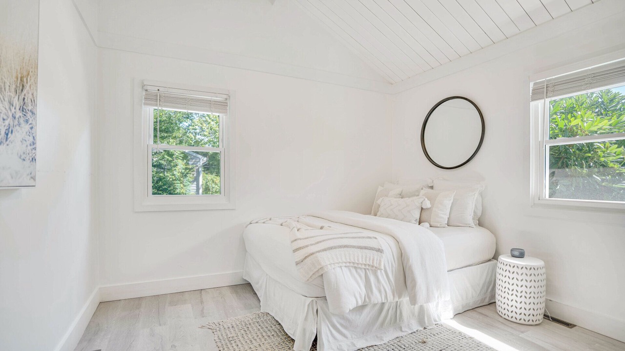 Photo of Bedroom in Shinnecock Hills