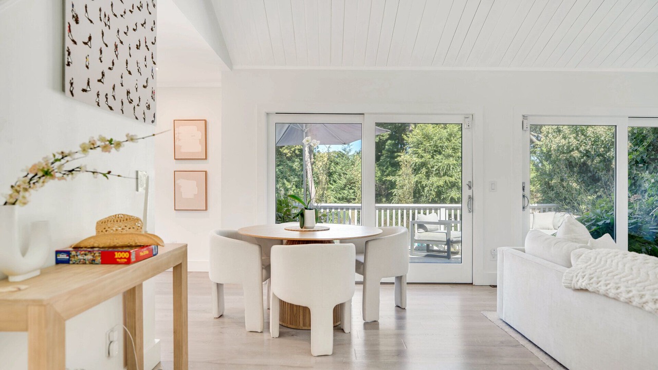 Photo of Livingroom in Shinnecock Hills