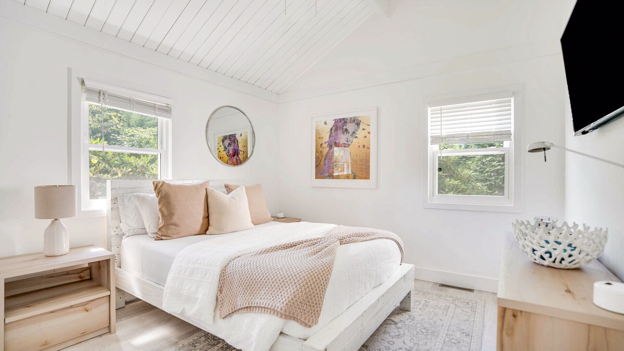 Photo of Bedroom in Shinnecock Hills