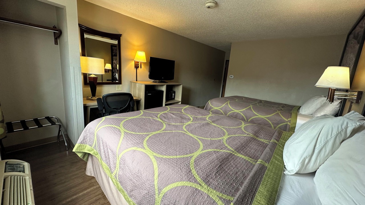 Photo of Bedroom in Weisenberg