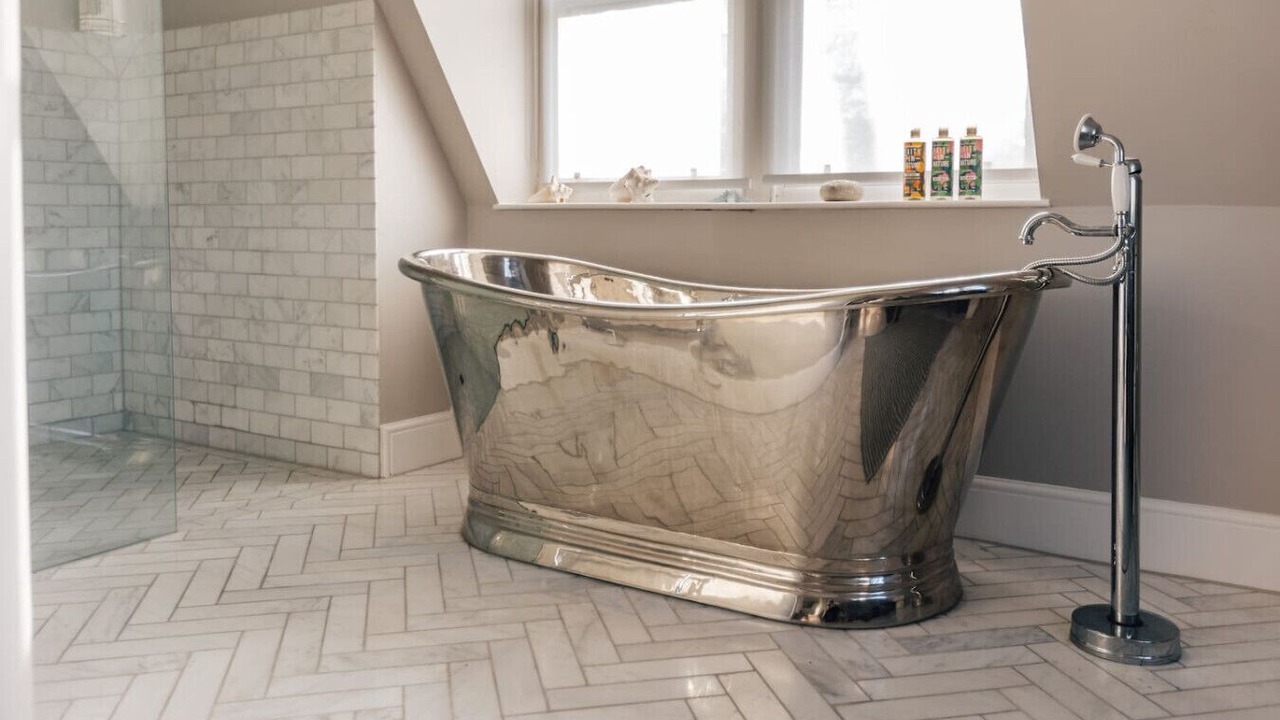 Photo of Bathroom in Hurley