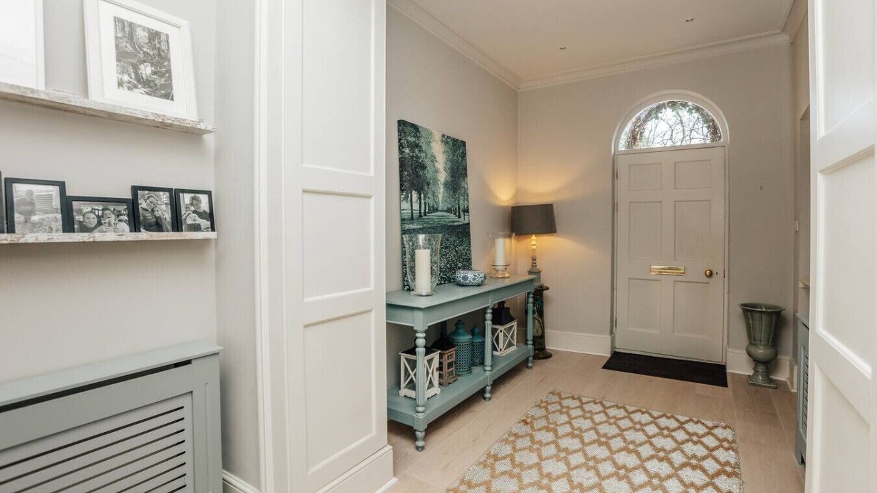 Photo of Others in Hurley