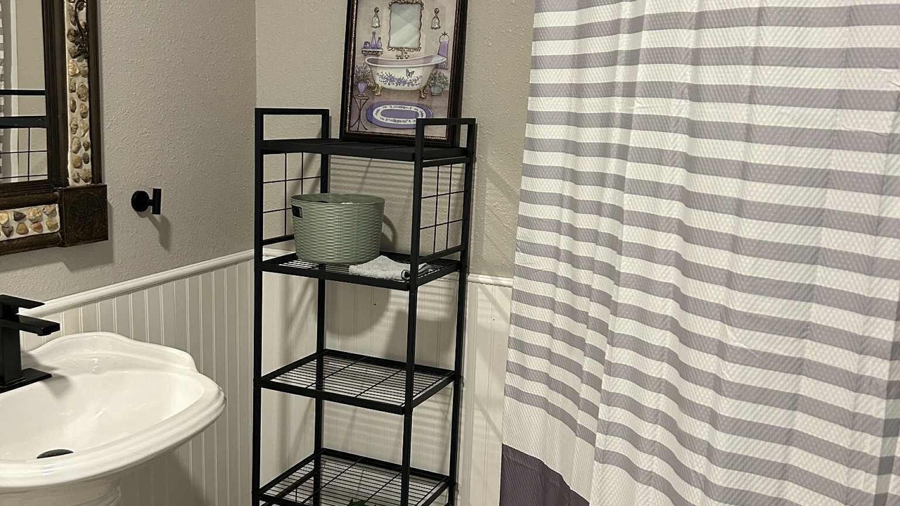 Photo of Bathroom in Murchison