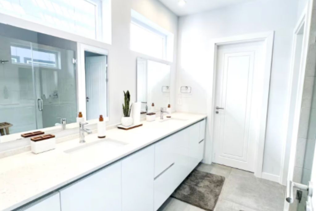 Photo of Bathroom in Shady Acres