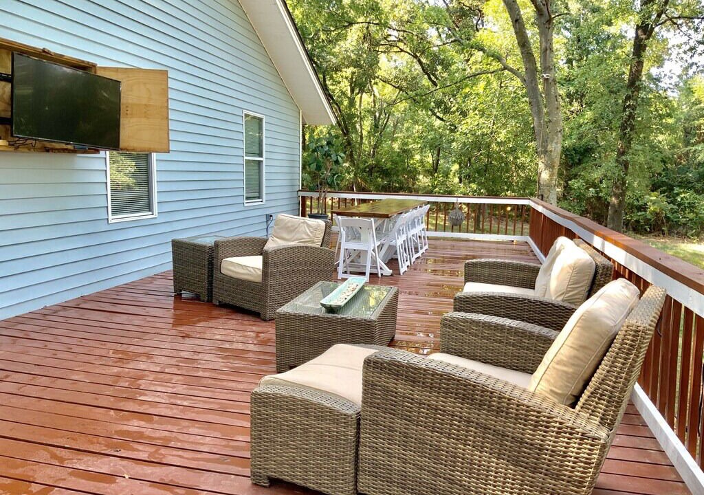Photo of Outdoor in Dogwood