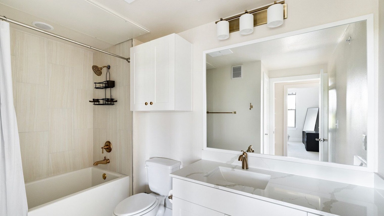 Photo of Bathroom in Scofield Farms