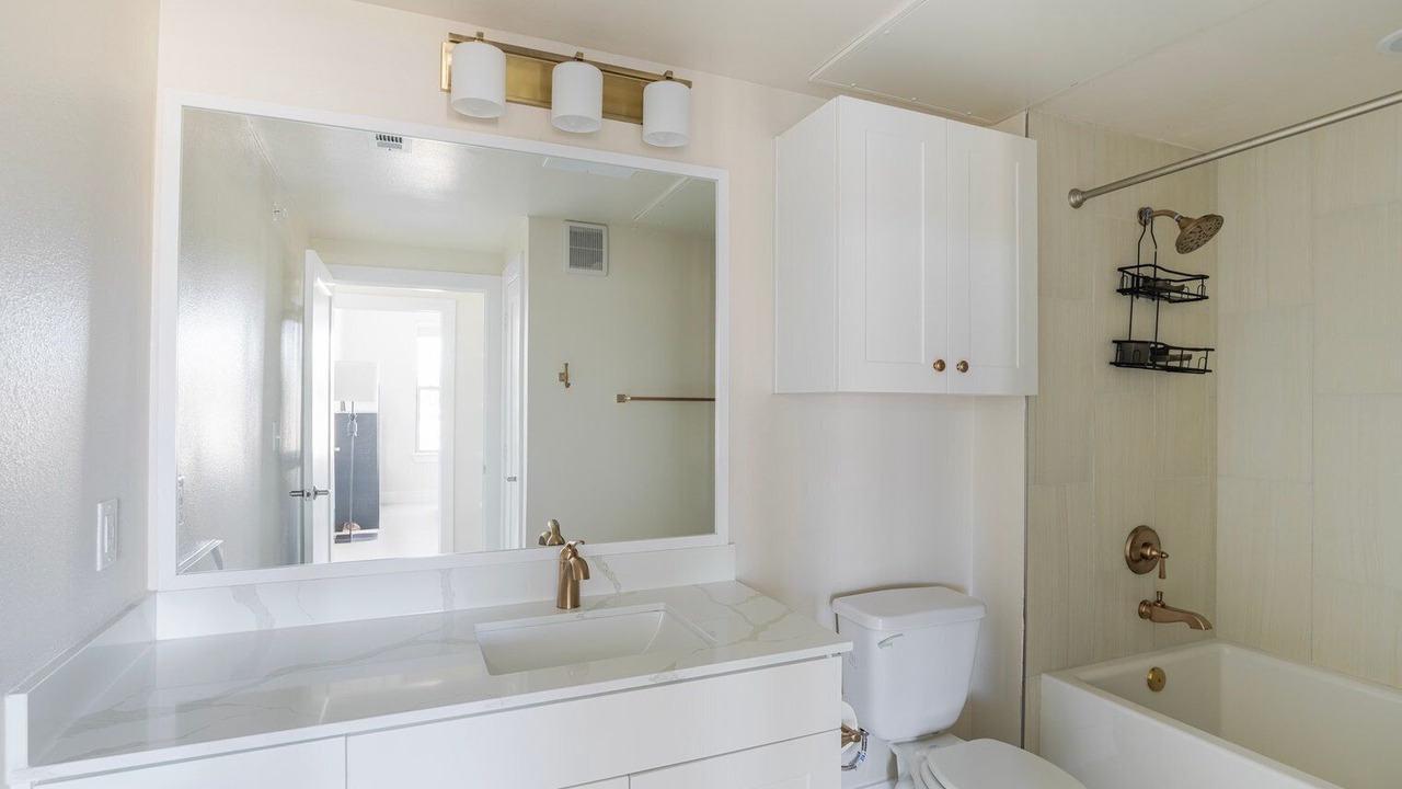 Photo of Bathroom in Scofield Farms