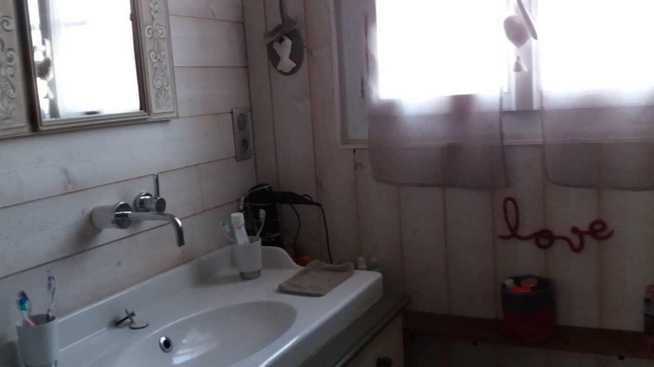 Photo of Bathroom in Teloche