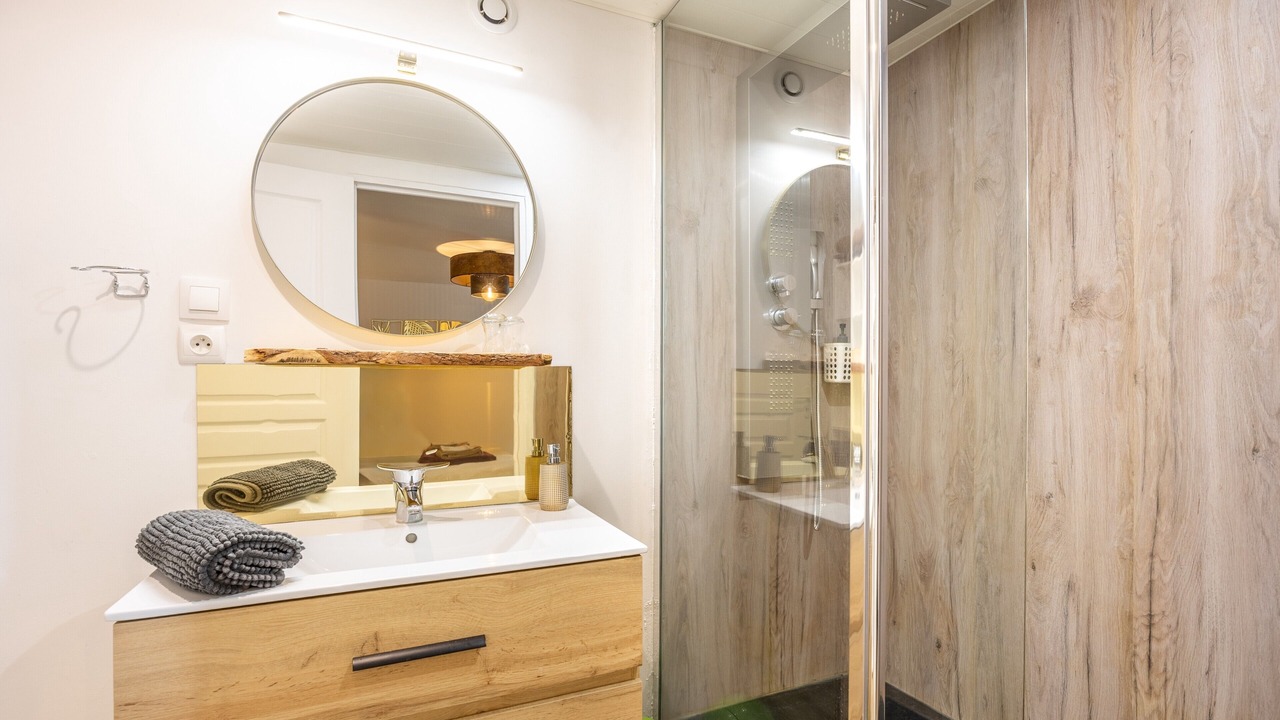 Photo of Bathroom in Saint-Michel-Mont-Mercure