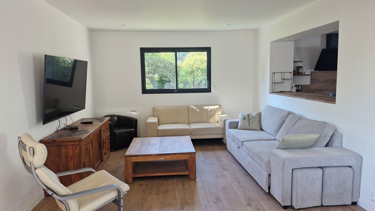 Photo of Livingroom in Saint-Nicolas-du-Pelem