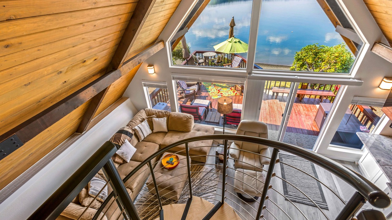 Photo of Others in Agate