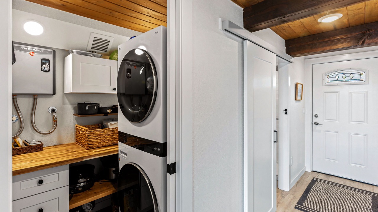 Photo of Others in Agate