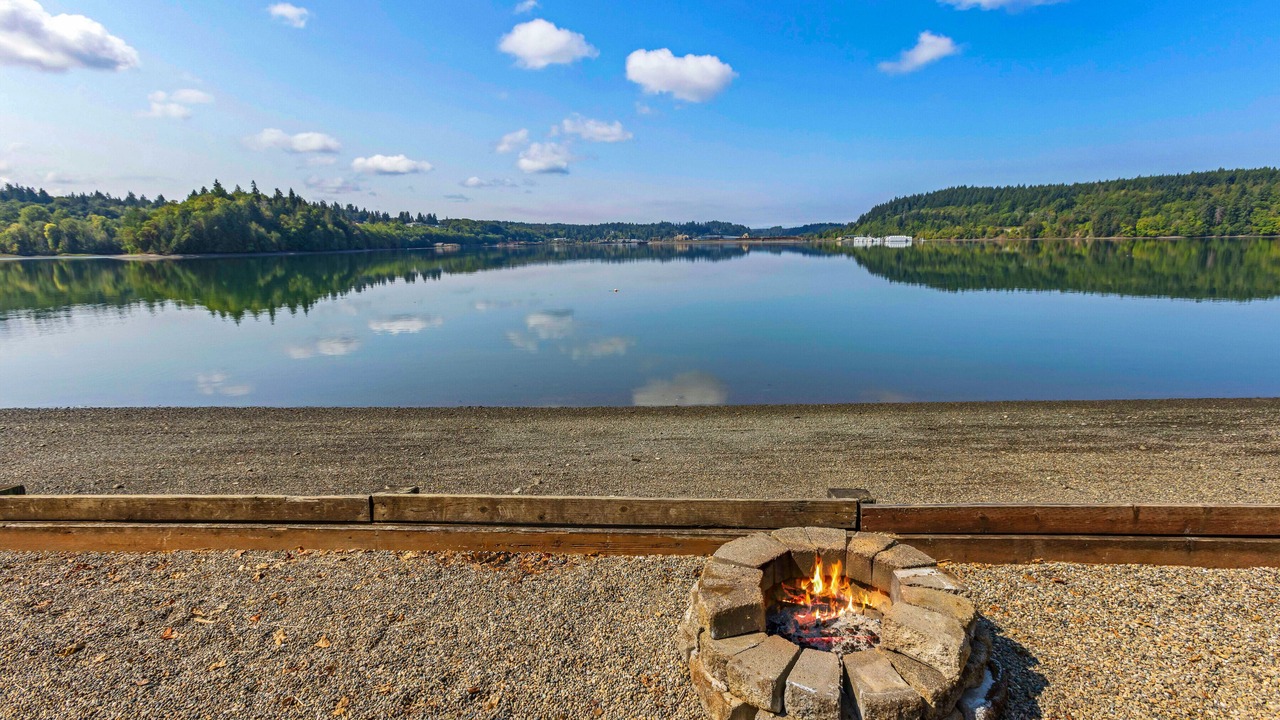 Photo of Others in Agate