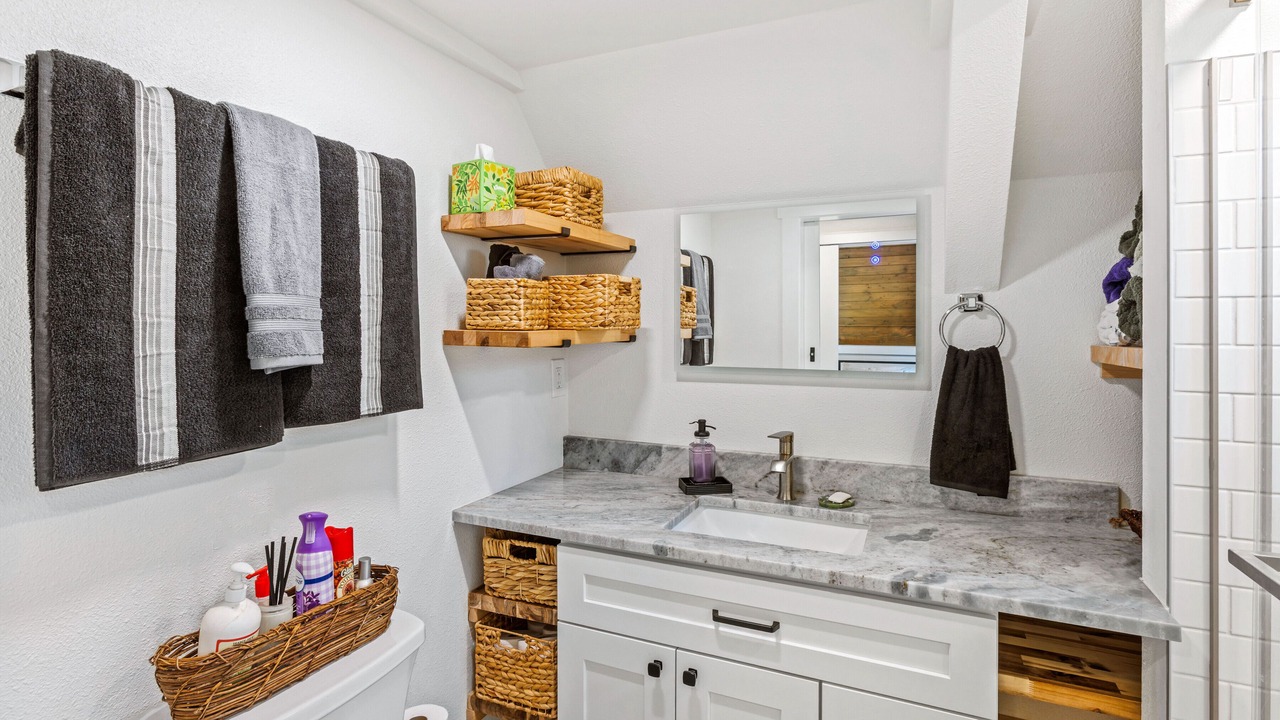 Photo of Bathroom in Agate