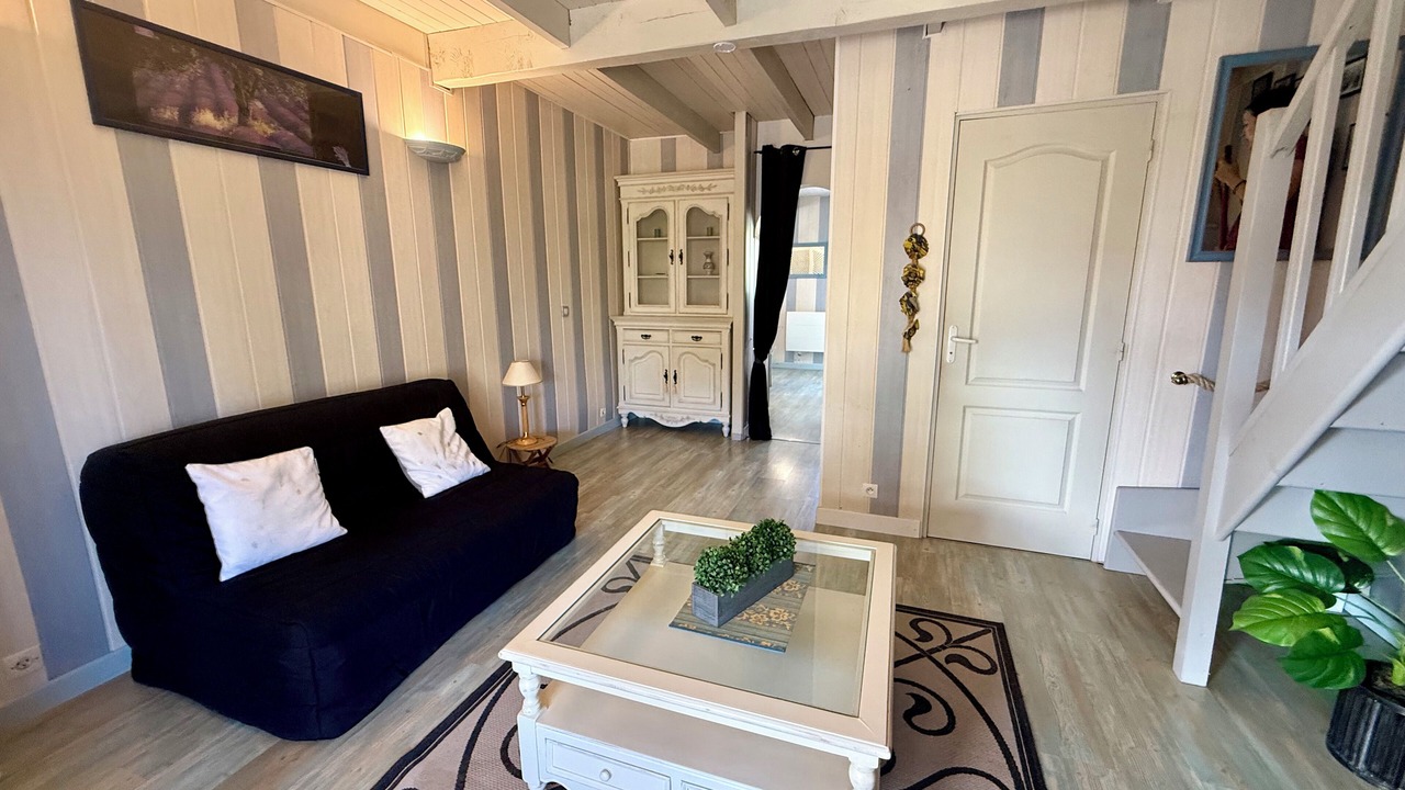 Photo of Livingroom in Montelimar